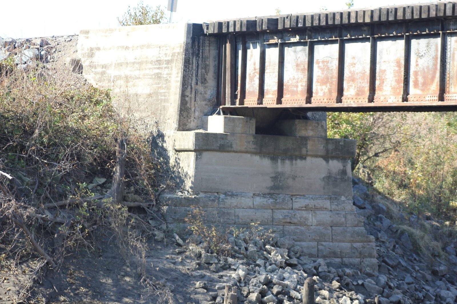South abutment